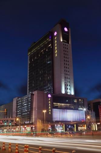 上海中亚雅高美爵酒店 都市绿洲中的轻松愉悦体验